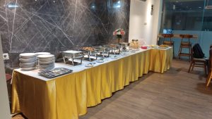 Pesan Prasmanan di Pondok Indah