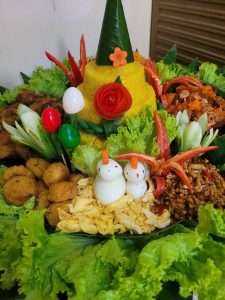 Pesan Nasi Tumpeng Jakarta Selatan di Mikailla Catering