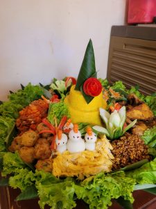 Pesan Nasi Tumpeng Jakarta Utara di Mikailla Catering