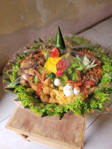 Pesan Nasi Tumpeng Bekasi di Mikailla Catering